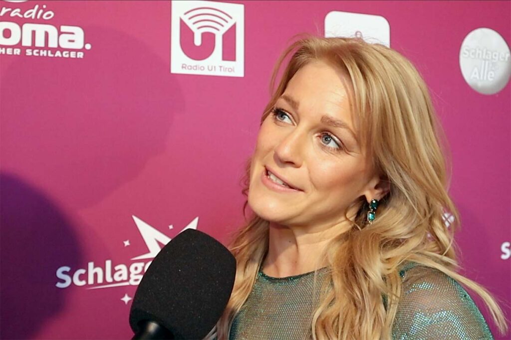 Julia Lindholm